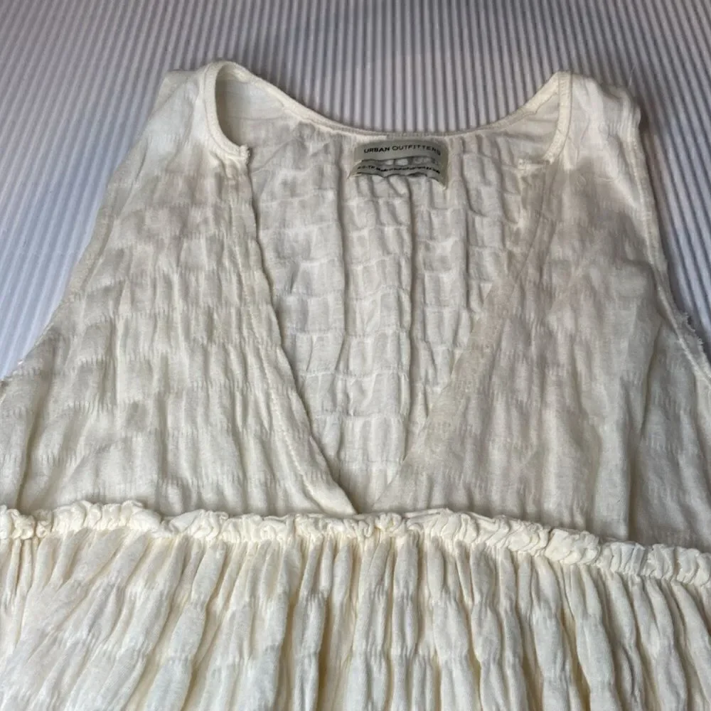 Top Sleeveless By Urban Outfitters Size: Xs